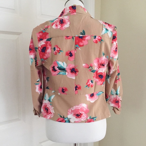 LAST: Large Floral Print Blazer - Picture 7 of 8